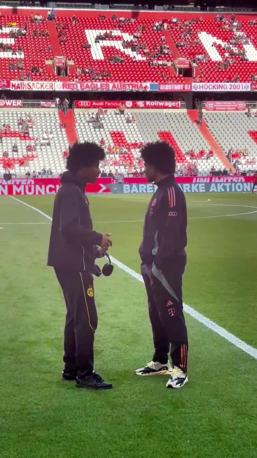 一模一樣的蓬蓬頭！一時(shí)分不清阿德耶米和格納布里了！